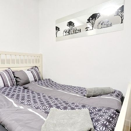 Cozy Rooms In Lugner City Area Wina Bagian luar foto